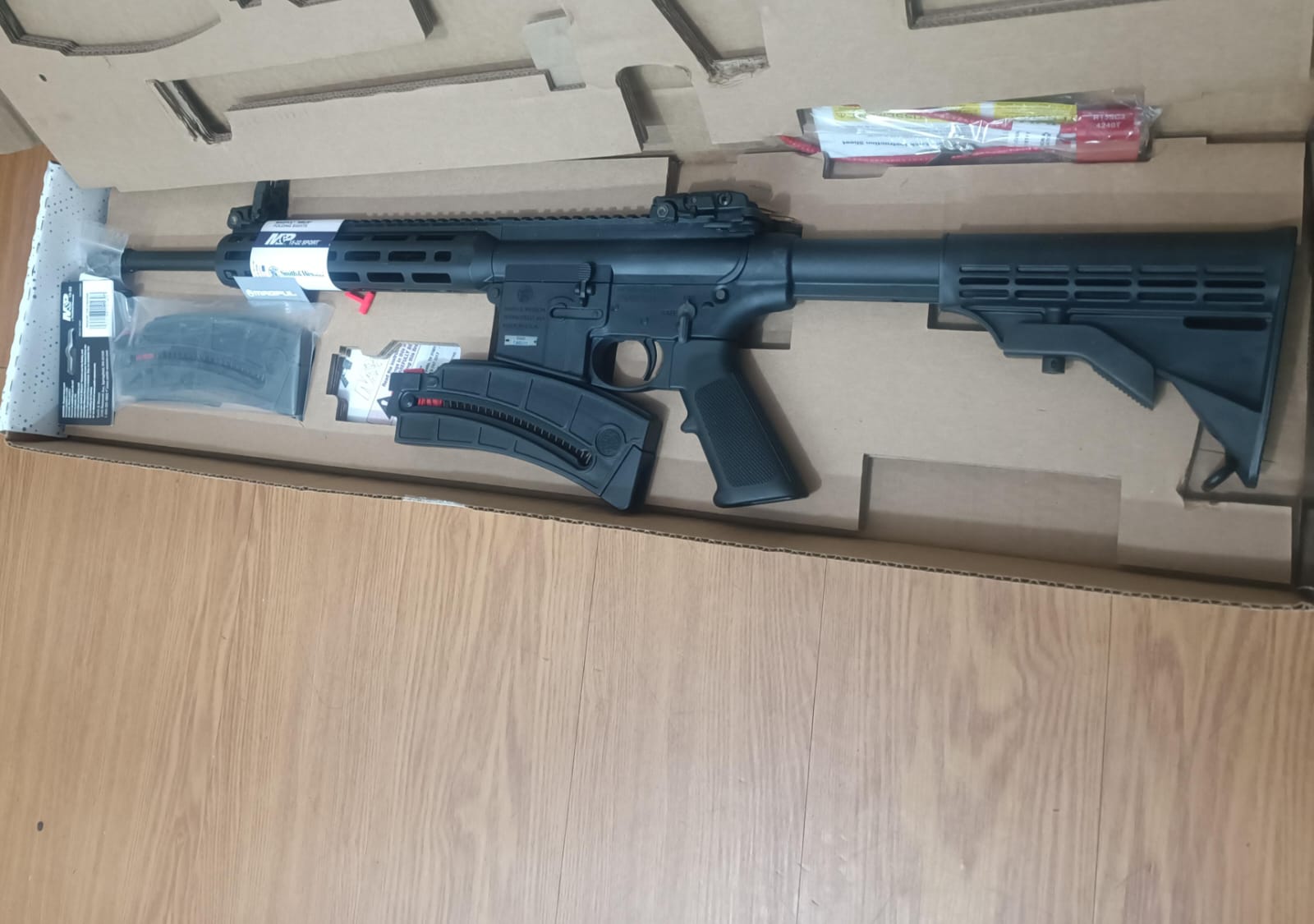 RIFLE SMITH & WESSON M&P15 CAL. 22